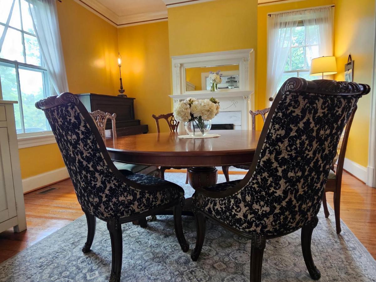 Winridge Manor Bed & Breakfast Madison Heights Ngoại thất bức ảnh